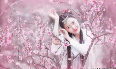 《春》中的春花图中的花美在何处？