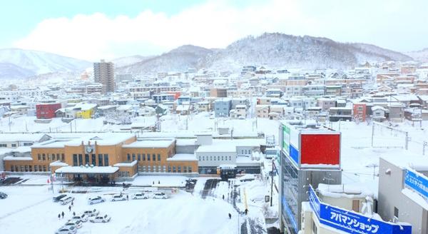 大雪纷飞天泡汤泉是怎么办的领会？