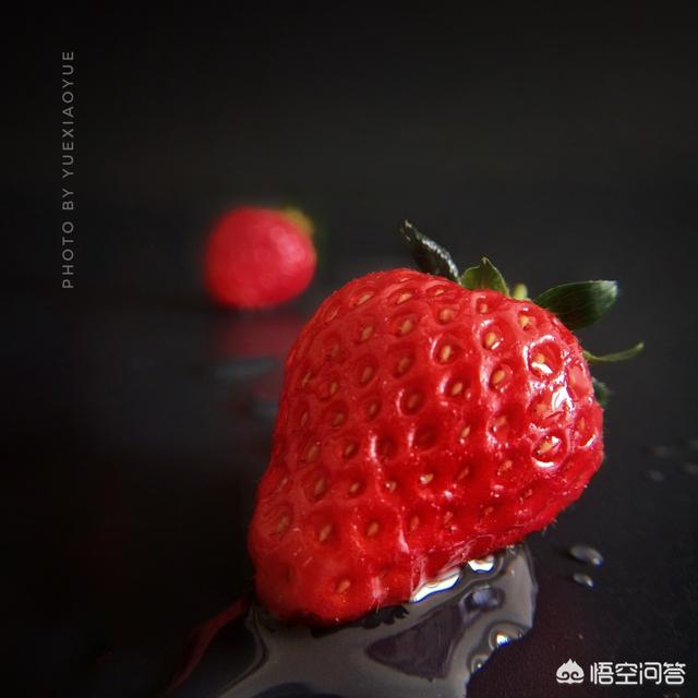 在家用手机拍照，如何拍出好看的草莓照片？